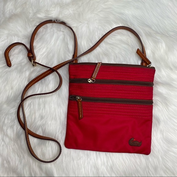 Dooney & Bourke Handbags - Dooney & Bourke Crossbody Satchel